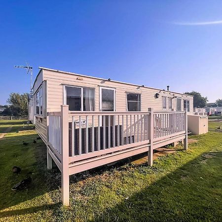 6 Berth Caravan For Hire By The Beach In Heacham, Norfolk Ref 21038C Eksteriør billede