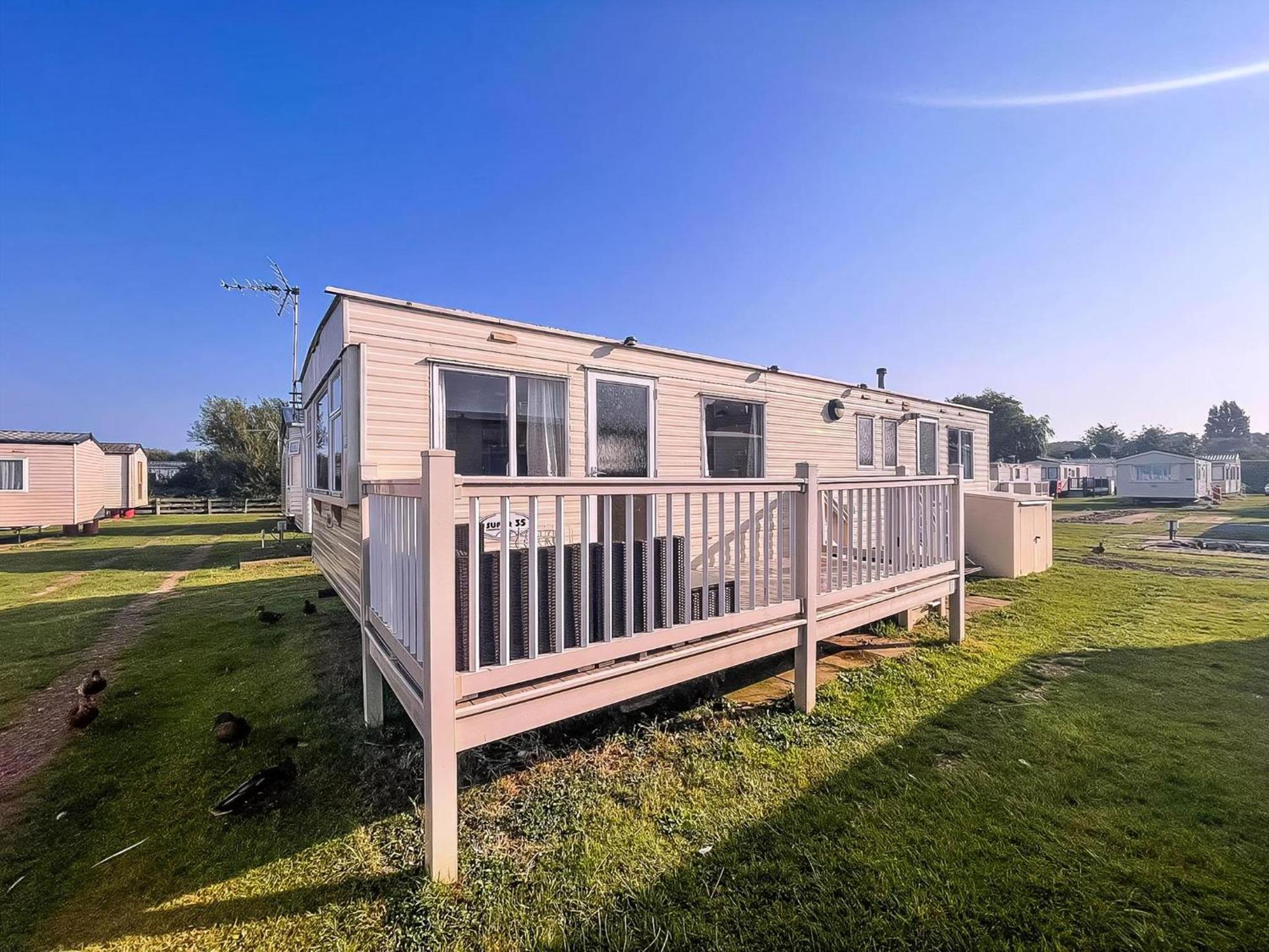 6 Berth Caravan For Hire By The Beach In Heacham, Norfolk Ref 21038C Eksteriør billede