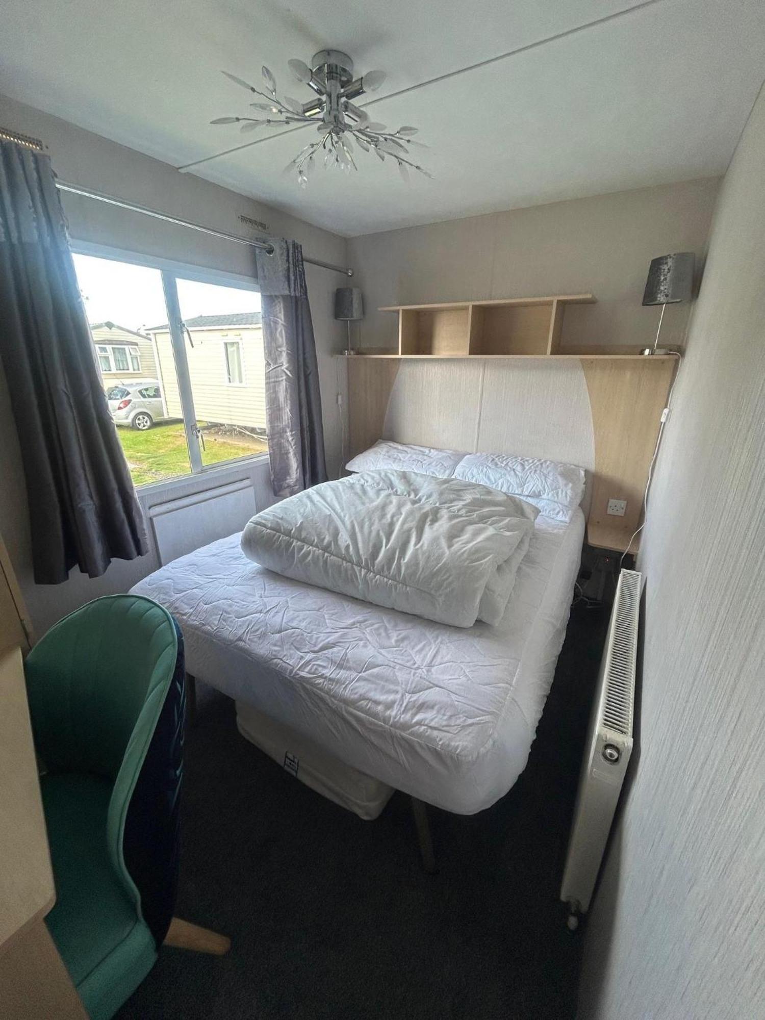 6 Berth Caravan For Hire By The Beach In Heacham, Norfolk Ref 21038C Eksteriør billede